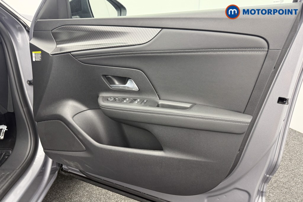 Vauxhall Mokka Ultimate Automatic Electric SUV - Stock Number (1587120) - 17th supplementary image