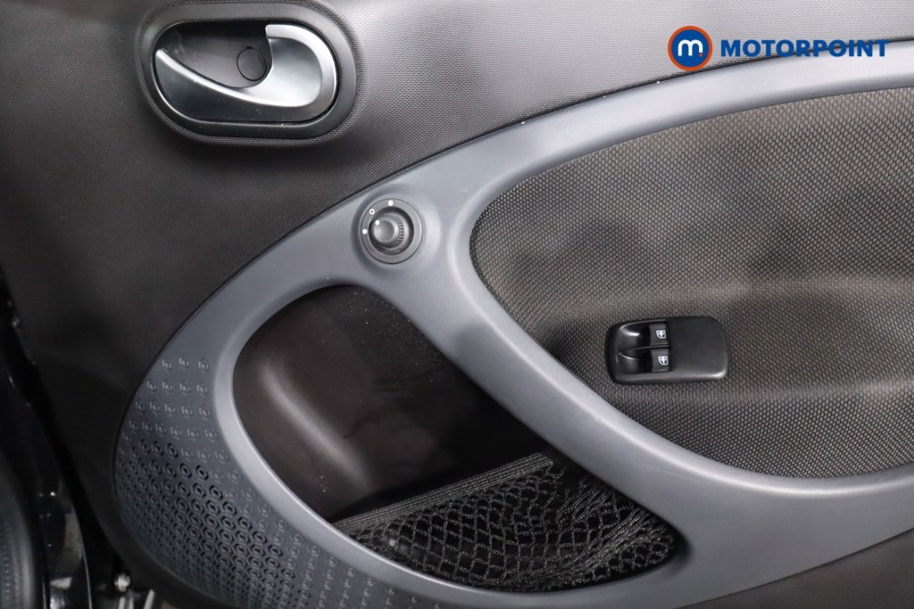 Smart Forfour Premium Automatic Electric Hatchback - Stock Number (1587236) - 21st supplementary image