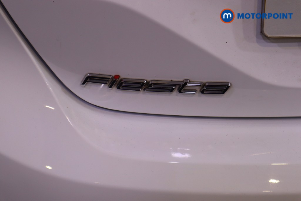 Ford Fiesta Zetec Manual Petrol Hatchback - Stock Number (1588028) - 25th supplementary image