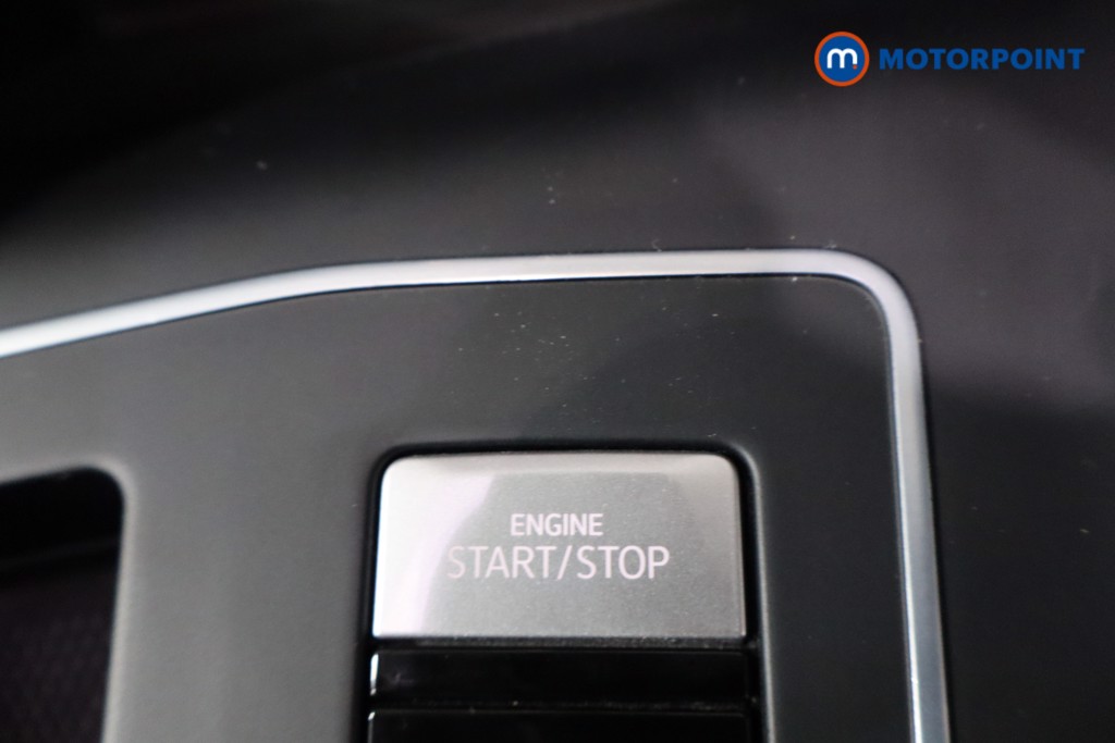 Volkswagen Golf Active Automatic Petrol Hatchback - Stock Number (1588265) - 13th supplementary image