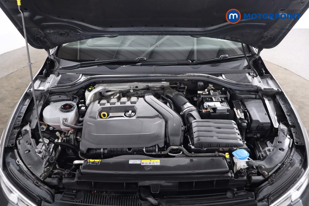 Volkswagen Golf Active Automatic Petrol Hatchback - Stock Number (1588265) - 31st supplementary image