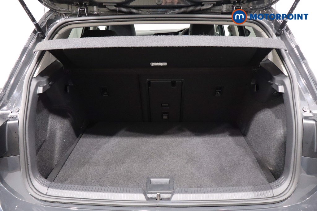 Volkswagen Golf Active Automatic Petrol Hatchback - Stock Number (1588265) - 36th supplementary image