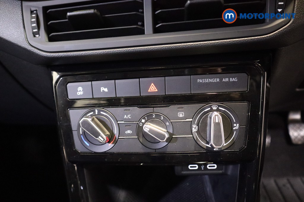 Volkswagen T-Cross Black Edition Manual Petrol SUV - Stock Number (1588345) - 5th supplementary image