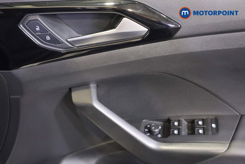 Volkswagen T-Cross Black Edition Manual Petrol SUV - Stock Number (1588345) - 9th supplementary image