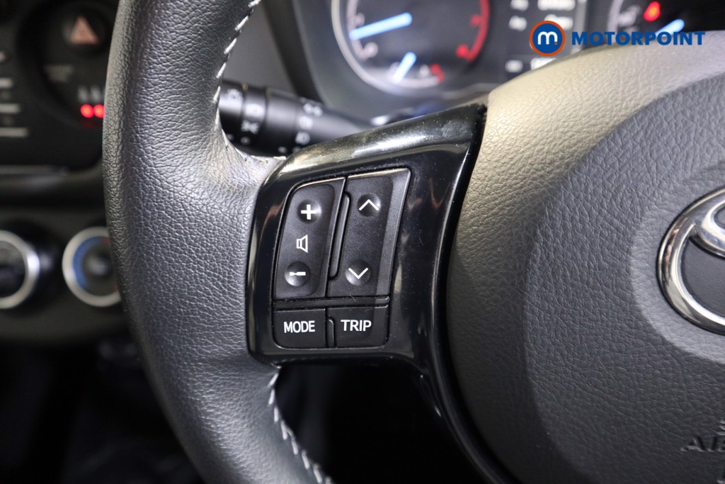 Toyota Yaris Icon Tech Manual Petrol Hatchback - Stock Number (1588389) - 3rd supplementary image