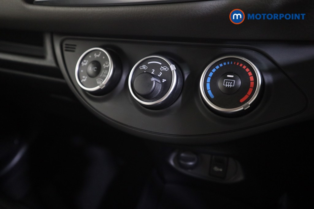 Toyota Yaris Icon Tech Manual Petrol Hatchback - Stock Number (1588389) - 7th supplementary image