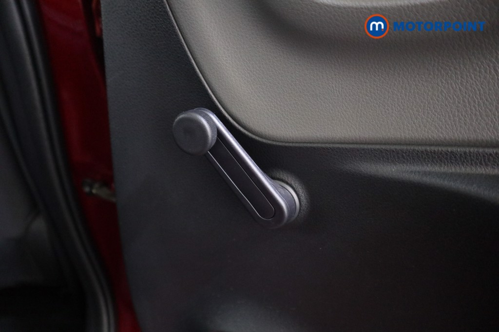 Toyota Yaris Icon Tech Manual Petrol Hatchback - Stock Number (1588389) - 15th supplementary image