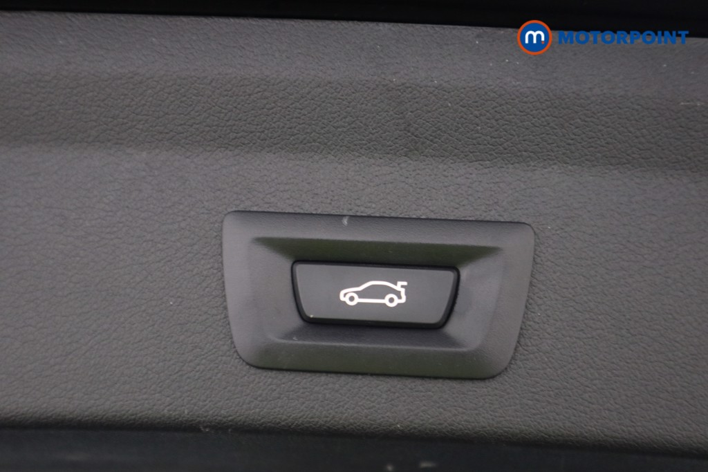 BMW 1 Series Sport Automatic Diesel Hatchback - Stock Number (1588550) - 14th supplementary image