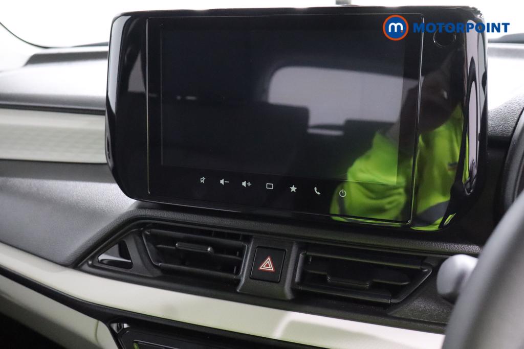 Suzuki Swift Motion Manual Petrol Hatchback - Stock Number (1588630) - 3rd supplementary image