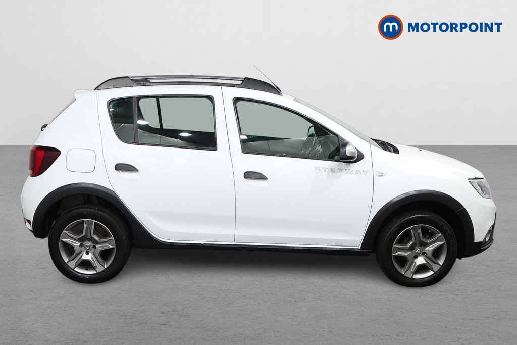 Dacia Sandero Stepway Comfort Manual Petrol Hatchback - Stock Number (1588871) - Drivers side