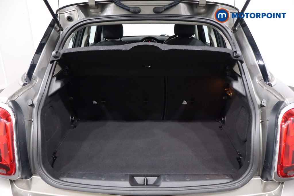 Mini Hatchback Cooper Classic Automatic Petrol Hatchback - Stock Number (1588892) - 37th supplementary image