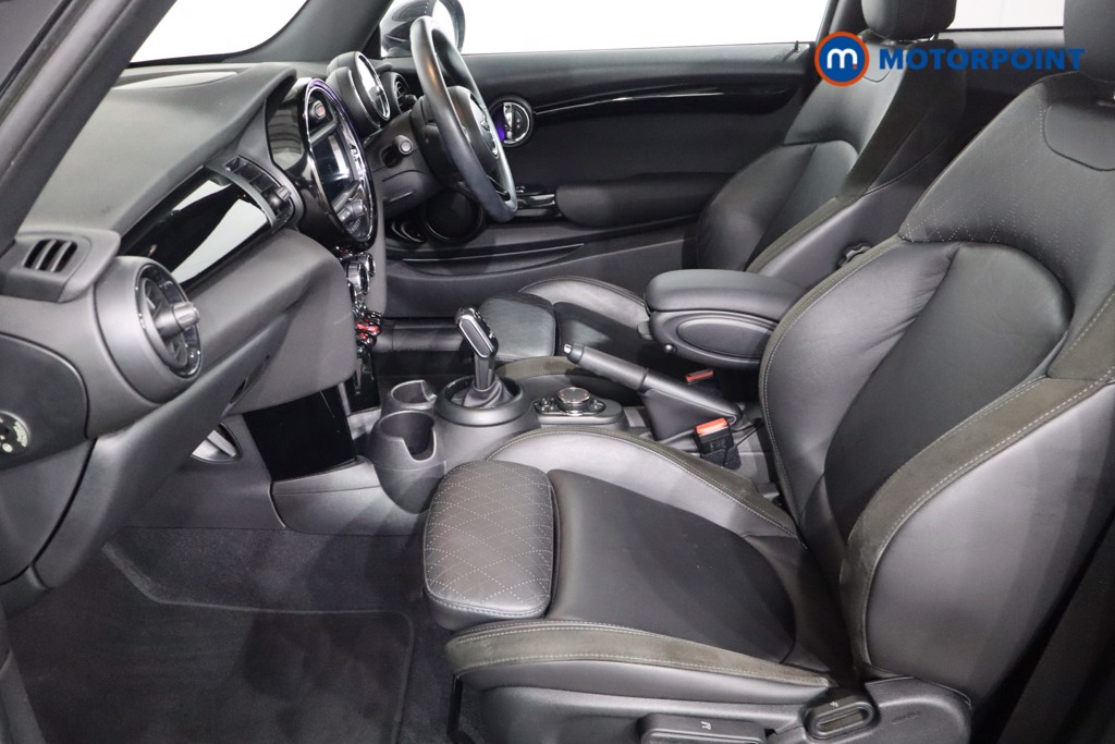 Mini Hatchback Cooper Automatic Petrol Hatchback - Stock Number (1588896) - 4th supplementary image