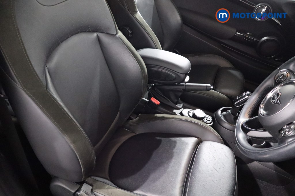 Mini Hatchback Cooper Automatic Petrol Hatchback - Stock Number (1588896) - 26th supplementary image