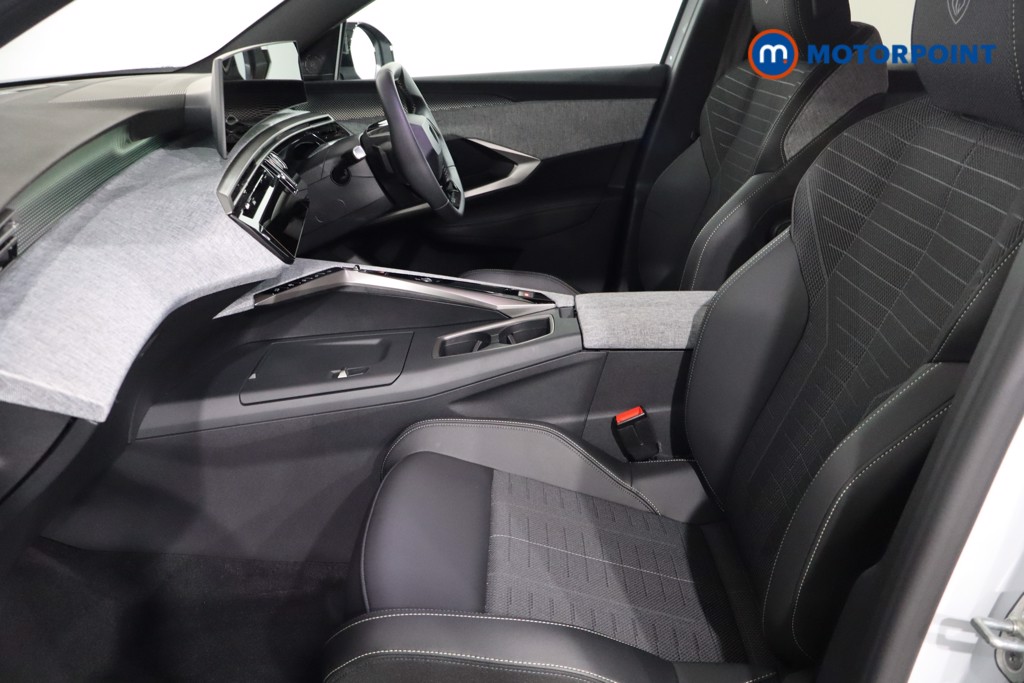 Peugeot 3008 GT Automatic Electric SUV - Stock Number (1588958) - 4th supplementary image