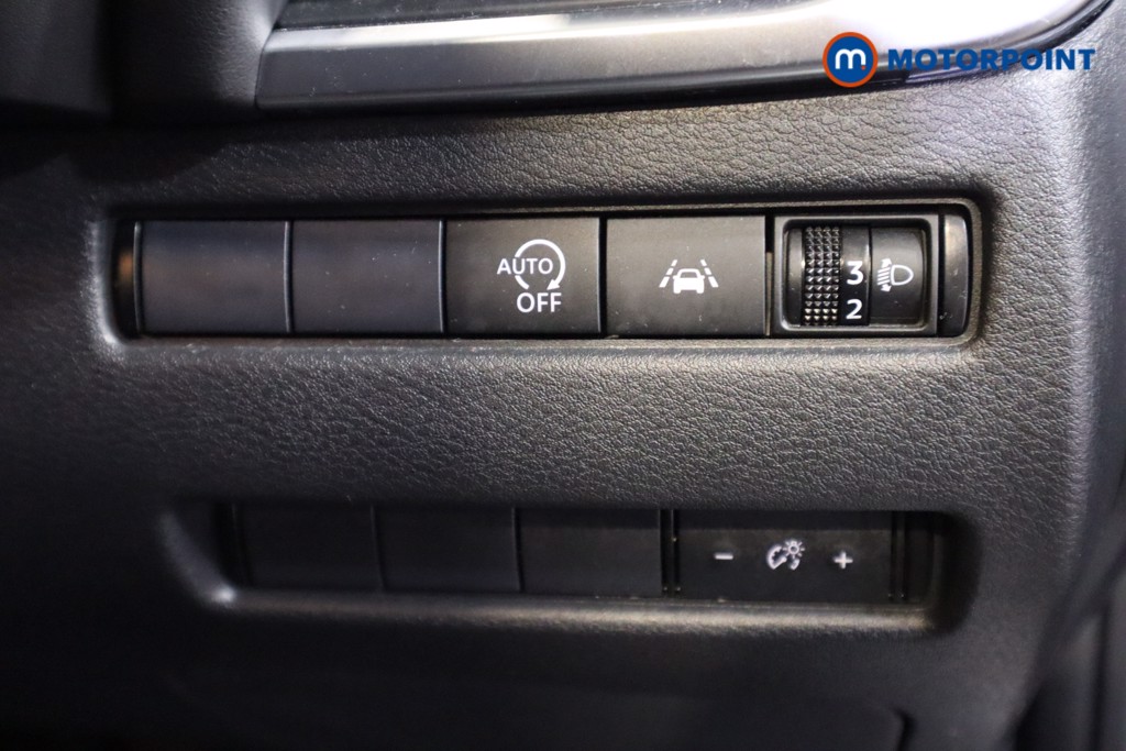Nissan Qashqai Acenta Premium Manual Petrol SUV - Stock Number (1589442) - 11th supplementary image