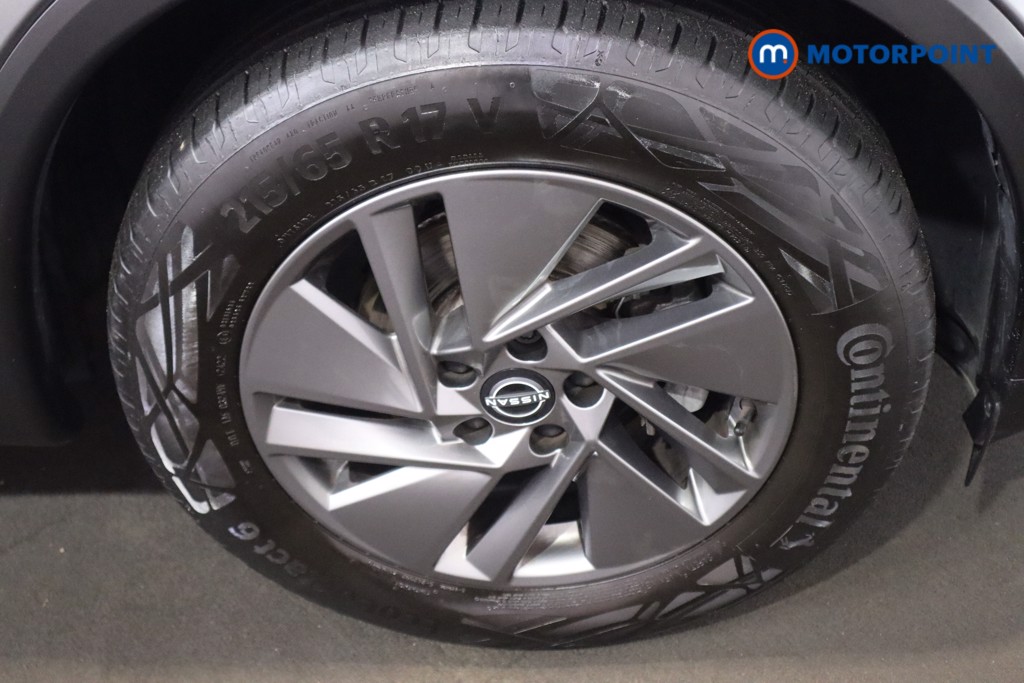 Nissan Qashqai Acenta Premium Manual Petrol SUV - Stock Number (1589442) - 23rd supplementary image