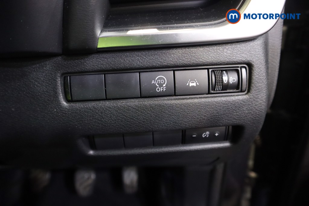 Nissan Qashqai Acenta Premium Manual Petrol SUV - Stock Number (1589448) - 12th supplementary image