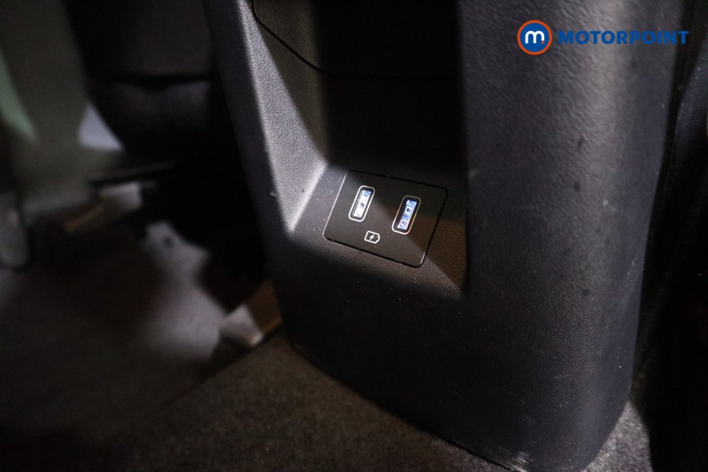 Hyundai Tucson Se Connect Manual Petrol SUV - Stock Number (1589451) - 16th supplementary image