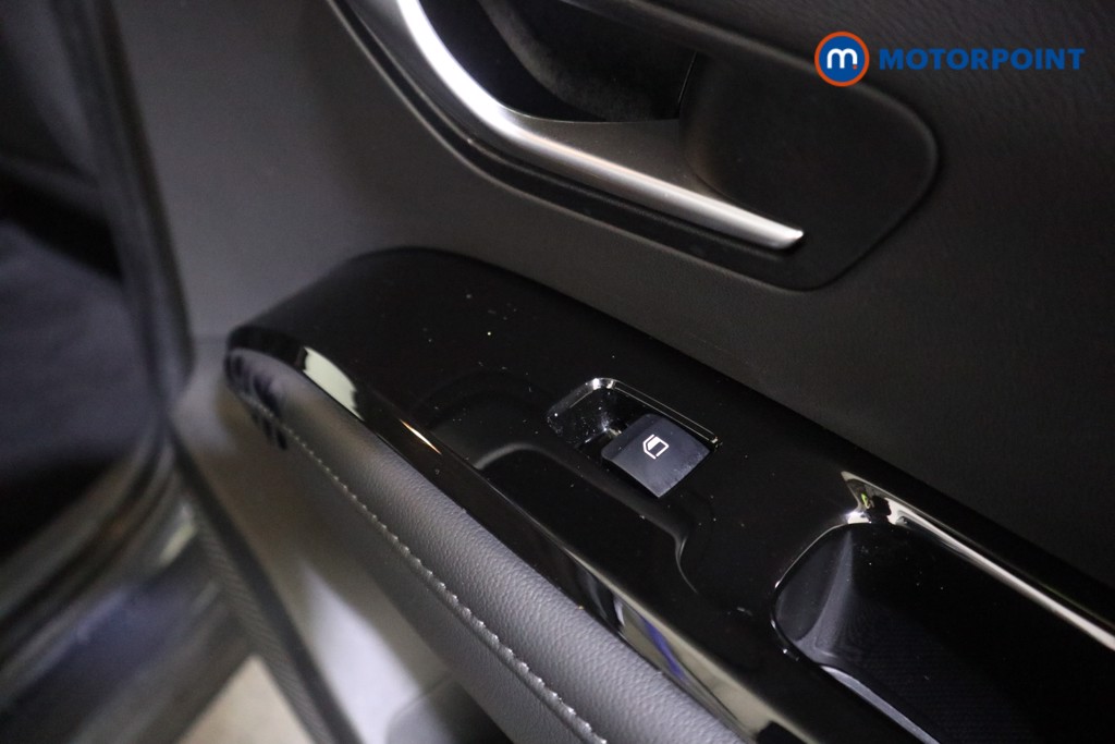 Hyundai Tucson Se Connect Manual Petrol SUV - Stock Number (1589451) - 17th supplementary image