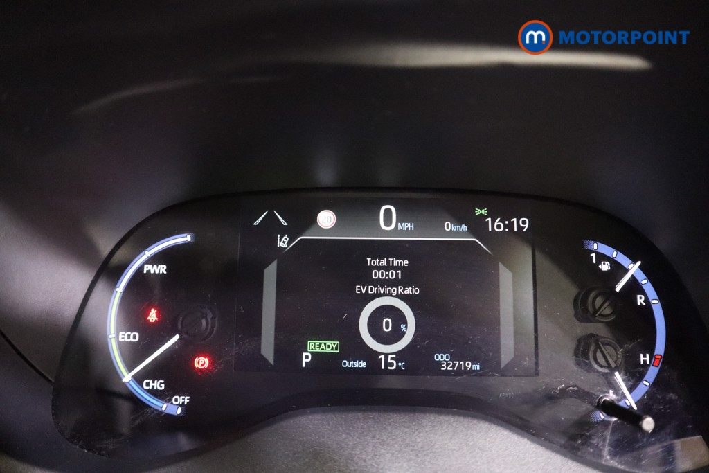 Toyota Yaris Cross Excel Automatic Petrol-Electric Hybrid Estate - Stock Number (1589797) - 3rd supplementary image