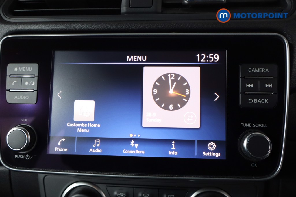 Nissan Leaf Acenta Automatic Electric Hatchback - Stock Number (1589806) - 2nd supplementary image