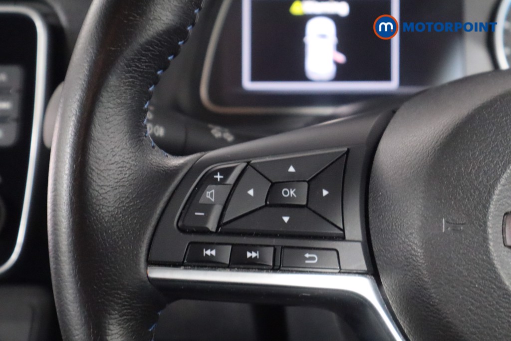 Nissan Leaf Acenta Automatic Electric Hatchback - Stock Number (1589806) - 7th supplementary image