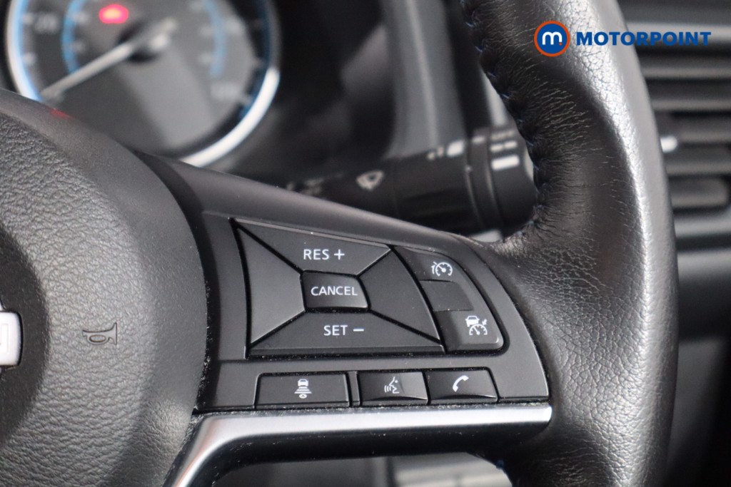 Nissan Leaf Acenta Automatic Electric Hatchback - Stock Number (1589806) - 8th supplementary image