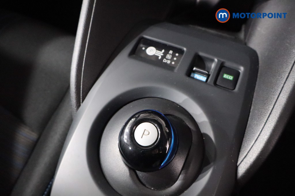 Nissan Leaf Acenta Automatic Electric Hatchback - Stock Number (1589806) - 14th supplementary image