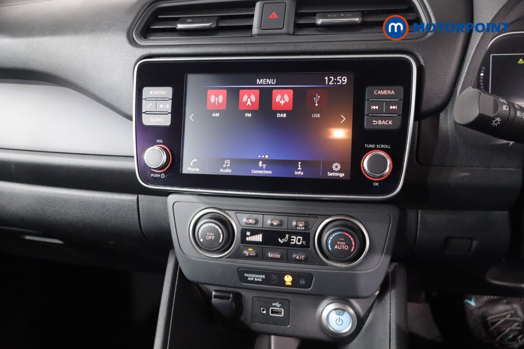 Nissan Leaf Acenta Automatic Electric Hatchback - Stock Number (1589806) - 15th supplementary image