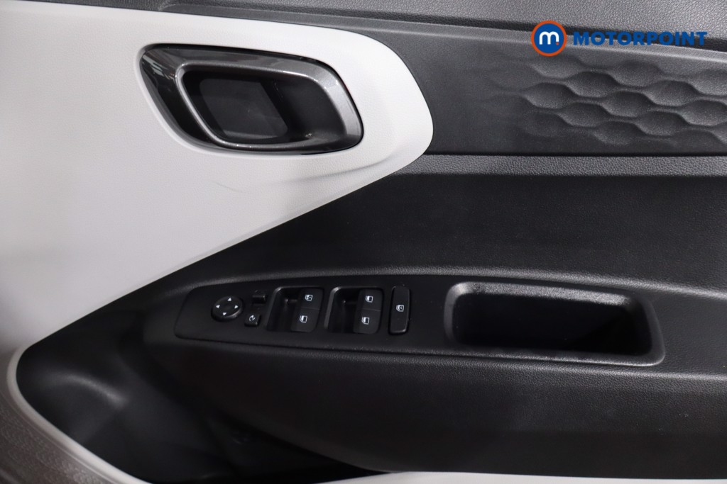Hyundai I10 Premium Automatic Petrol Hatchback - Stock Number (1589933) - 19th supplementary image