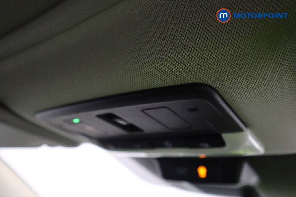 Nissan Qashqai N-Connecta Manual Petrol SUV - Stock Number (1590023) - 4th supplementary image