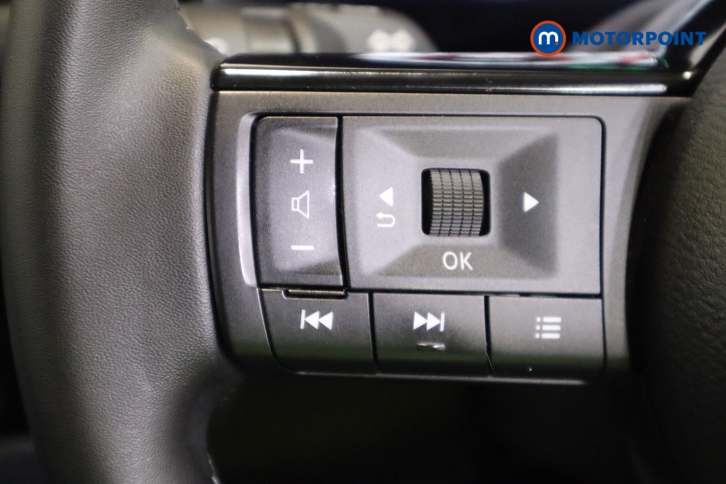 Nissan Qashqai N-Connecta Manual Petrol SUV - Stock Number (1590023) - 8th supplementary image