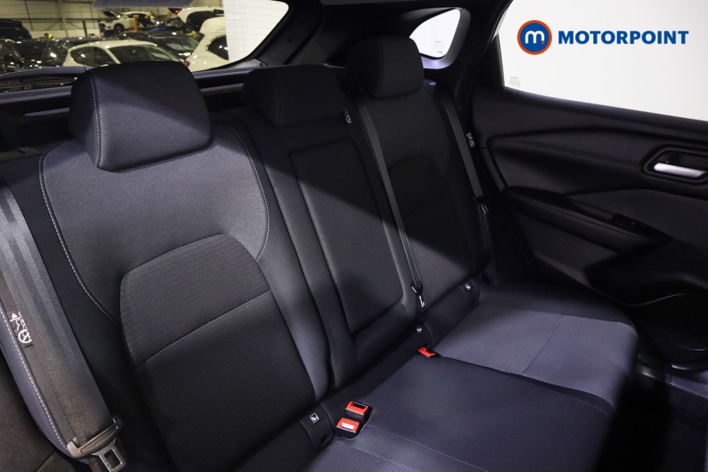 Nissan Qashqai N-Connecta Manual Petrol SUV - Stock Number (1590023) - 15th supplementary image