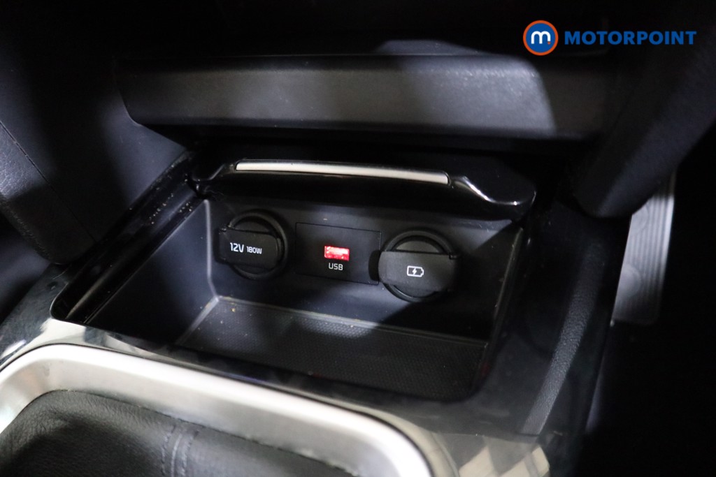 KIA Xceed 3 Manual Petrol Hatchback - Stock Number (1565313) - 9th supplementary image