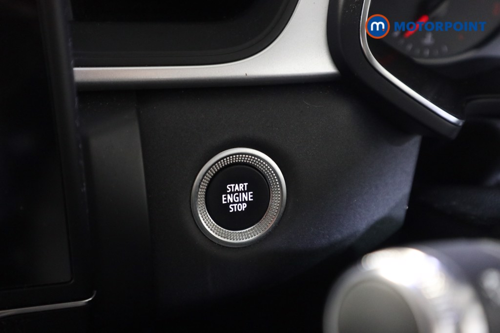 Renault Captur Iconic Automatic Petrol SUV - Stock Number (1575182) - 6th supplementary image