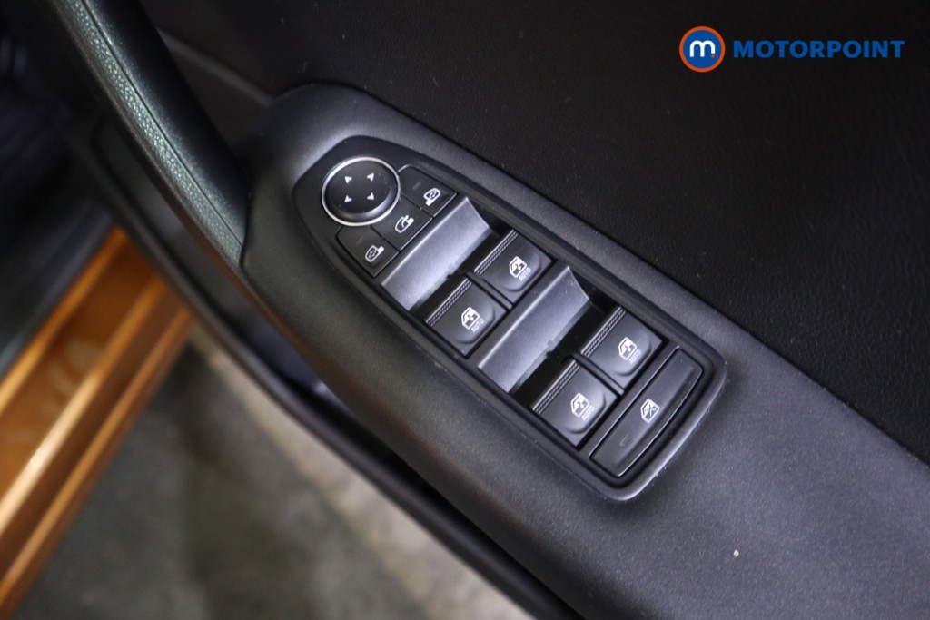 Renault Captur Iconic Automatic Petrol SUV - Stock Number (1575182) - 13th supplementary image