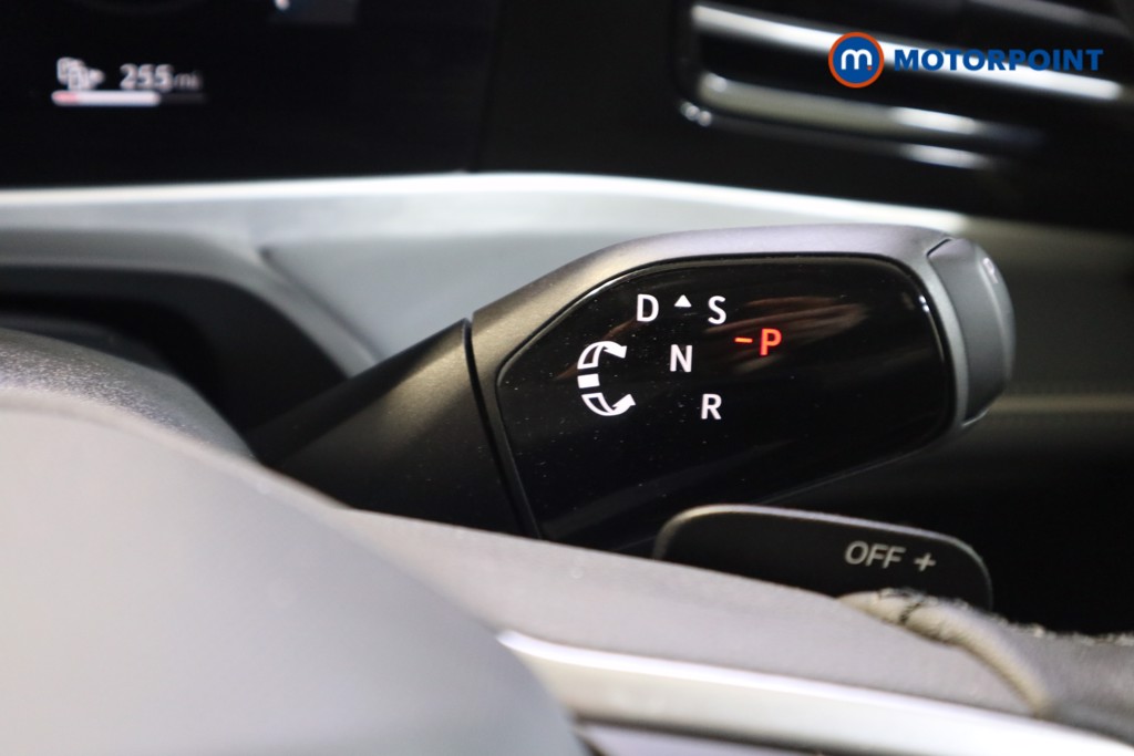 Volkswagen Passat Life Automatic Petrol Plug-In Hybrid Estate - Stock Number (1578123) - 6th supplementary image