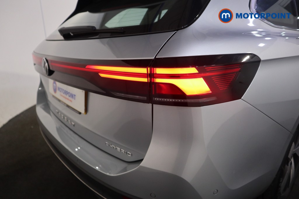 Volkswagen Passat Life Automatic Petrol Plug-In Hybrid Estate - Stock Number (1578123) - 30th supplementary image