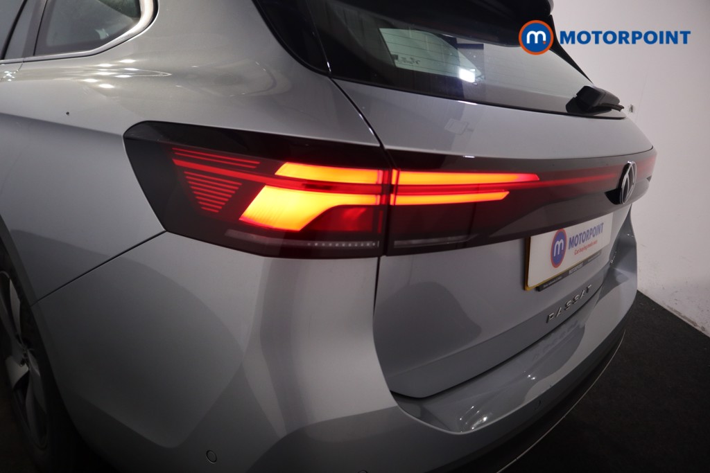 Volkswagen Passat Life Automatic Petrol Plug-In Hybrid Estate - Stock Number (1578123) - 31st supplementary image