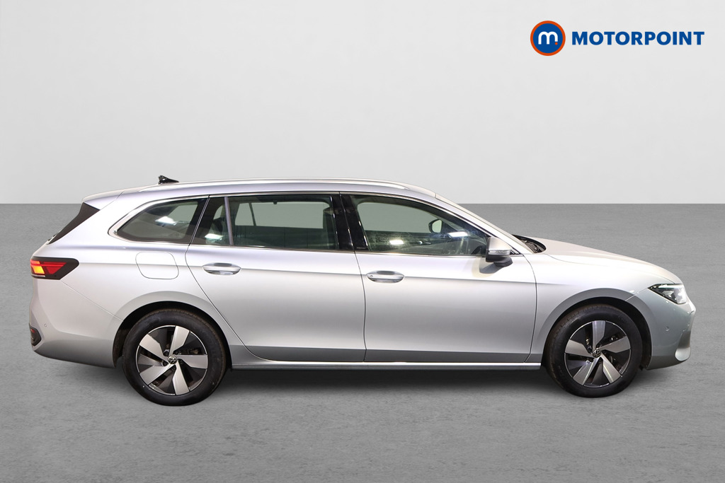 Volkswagen Passat Life Automatic Petrol Plug-In Hybrid Estate - Stock Number (1578123) - Drivers side