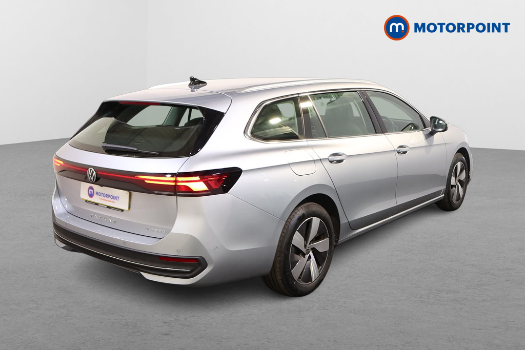 Volkswagen Passat Life Automatic Petrol Plug-In Hybrid Estate - Stock Number (1578123) - Drivers side rear corner