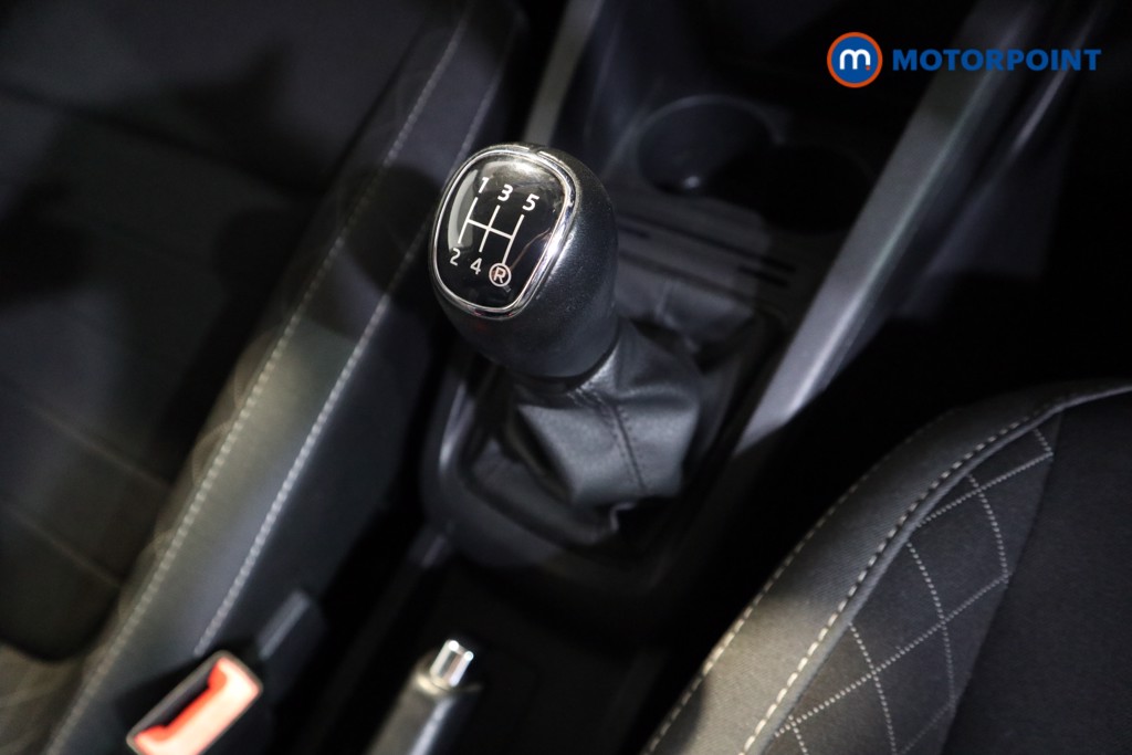 Skoda Fabia Colour Edition Manual Petrol Hatchback - Stock Number (1580373) - 9th supplementary image