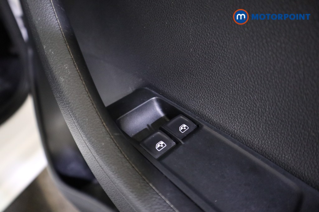 Skoda Fabia Colour Edition Manual Petrol Hatchback - Stock Number (1580373) - 12th supplementary image