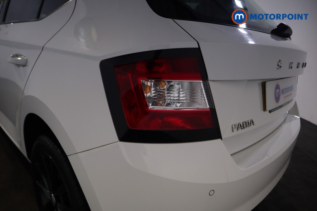 Skoda Fabia Colour Edition Manual Petrol Hatchback - Stock Number (1580373) - 23rd supplementary image