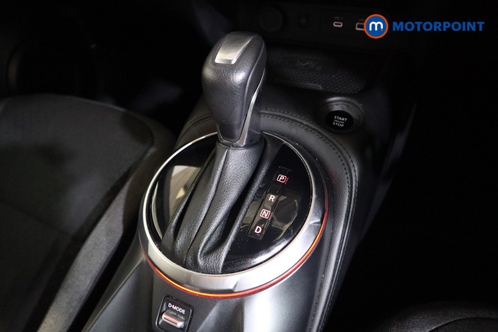 Nissan Juke N-Connecta Automatic Petrol SUV - Stock Number (1582786) - 10th supplementary image