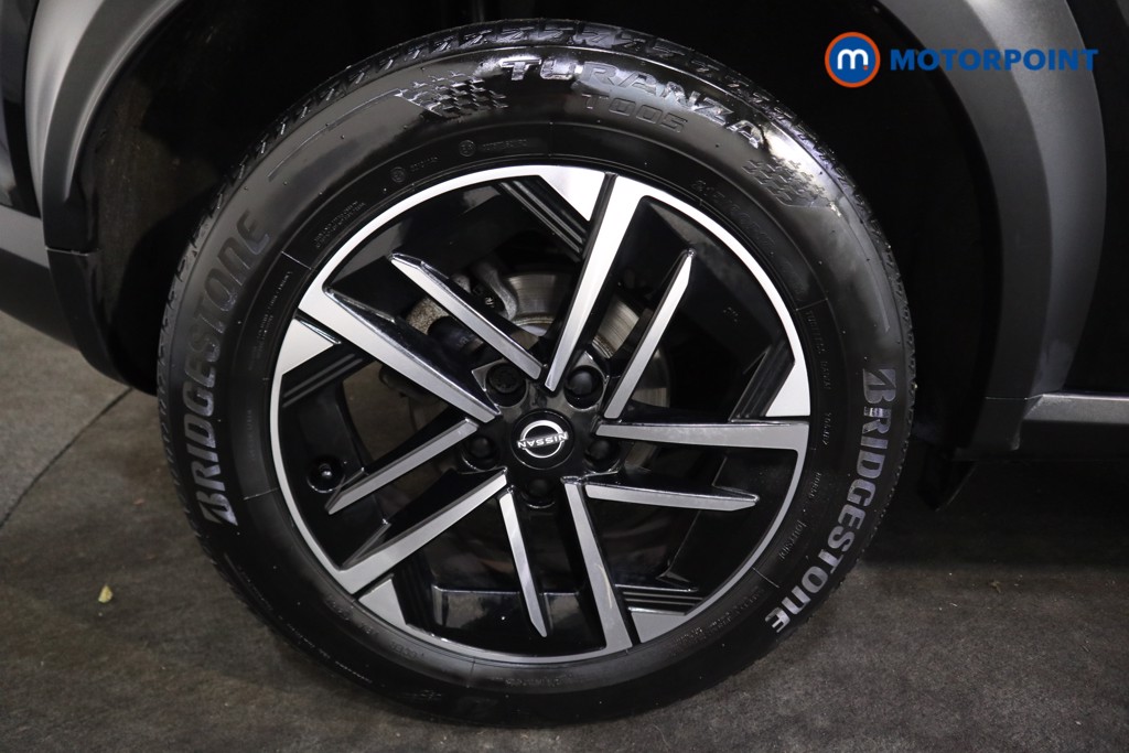 Nissan Juke N-Connecta Automatic Petrol SUV - Stock Number (1582786) - 19th supplementary image