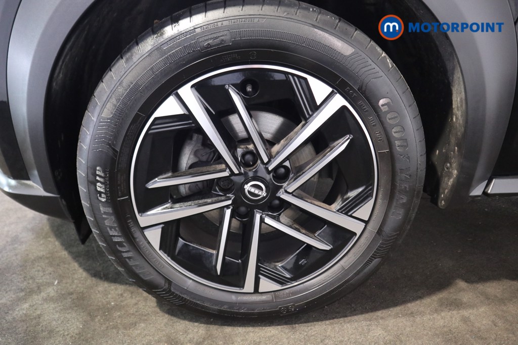 Nissan Juke N-Connecta Automatic Petrol SUV - Stock Number (1582786) - 21st supplementary image