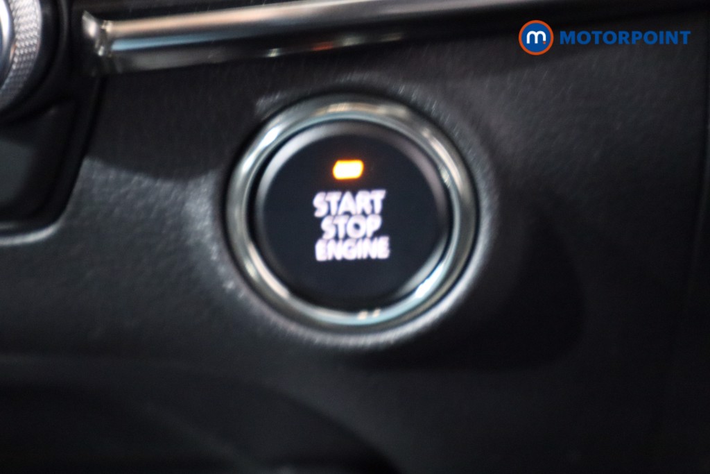 Mazda 3 Exclusive-Line Manual Petrol Hatchback - Stock Number (1583579) - 13th supplementary image