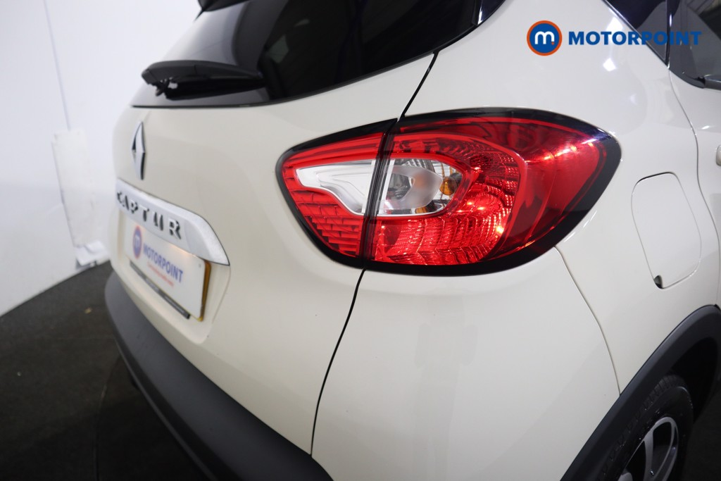 Renault Captur Dynamique S Nav Manual Petrol SUV - Stock Number (1585499) - 24th supplementary image