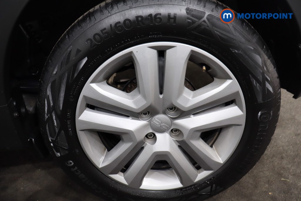 Dacia Sandero Stepway Essential Manual Petrol Hatchback - Stock Number (1586031) - 12th supplementary image